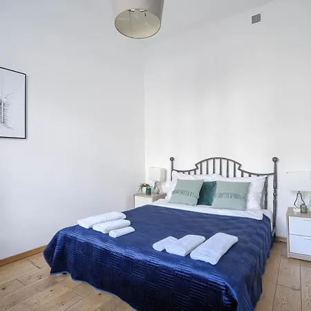 Corolla Nowy Swiat 43 Stare Miasto *