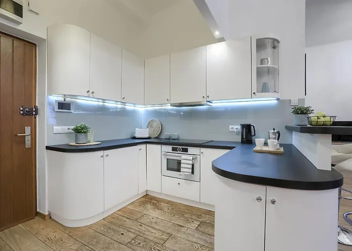 Corolla Nowy Swiat 43 Stare Miasto *