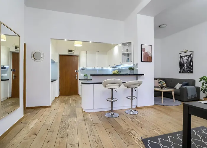 Corolla Nowy Swiat 43 Stare Miasto وارسو